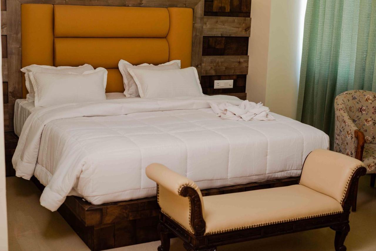 Hotel Grand Lotus Dimapur Bagian luar foto