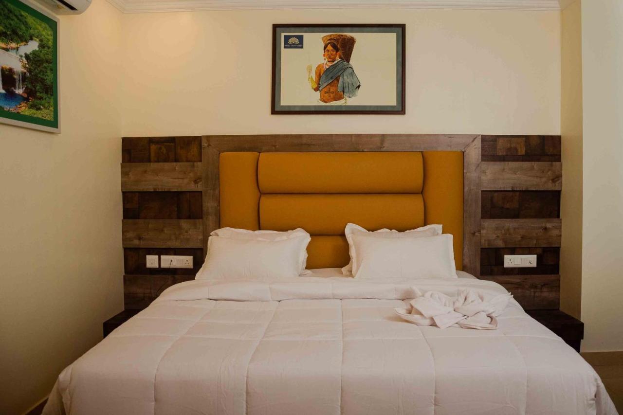 Hotel Grand Lotus Dimapur Bagian luar foto