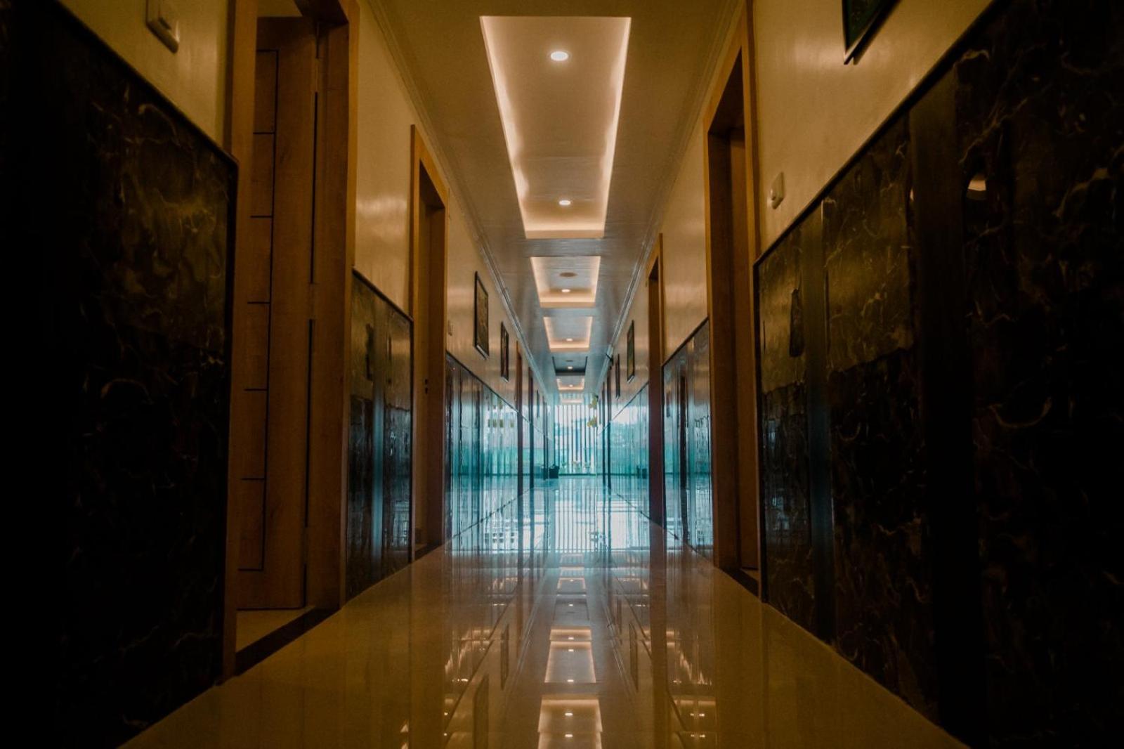 Hotel Grand Lotus Dimapur Bagian luar foto